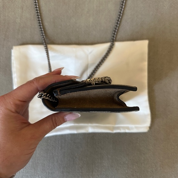 GUCCI DIONYSUS GG SUPREME SUPER MINI (Authentic) - Picture 10 of 16